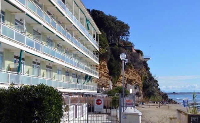 La Casa Sulla Spiaggia Apartment Nettuno Exterior foto