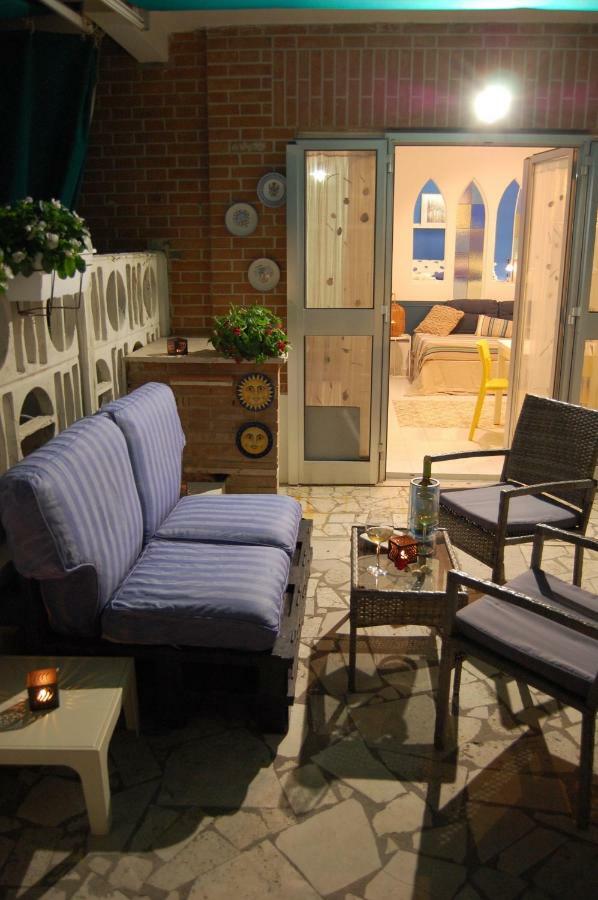 La Casa Sulla Spiaggia Apartment Nettuno Exterior foto
